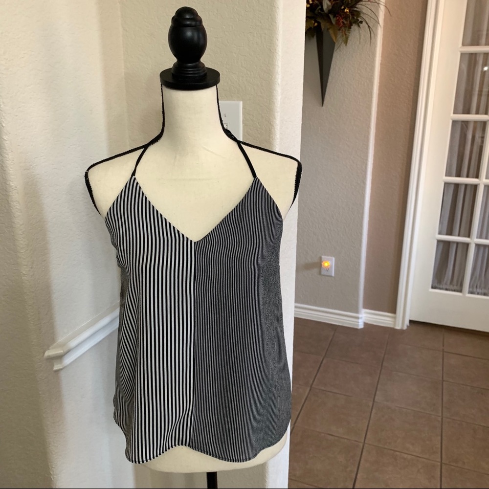 Socialite black and white top